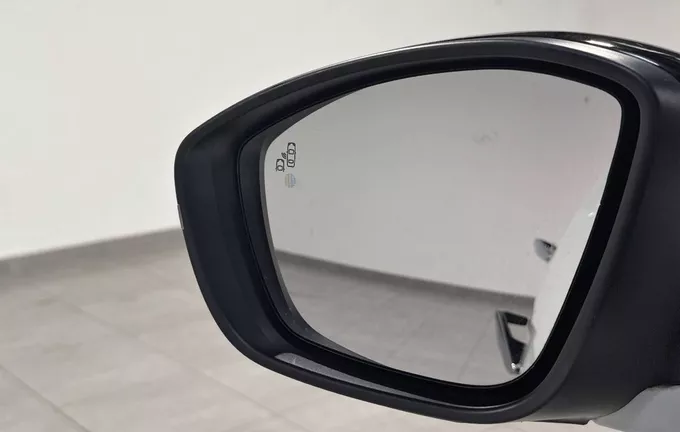 DS DS3 Crossback PureTech 130 EAT8 Performance Line+ photo 20 945944