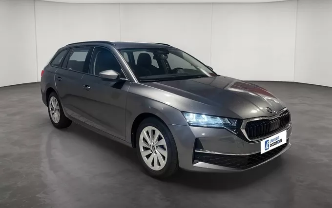SKODA OCTAVIA Combi 2.0 TDI 150 ch SCR DSG7 Selection extérieur trois quart avant droit 2131960
