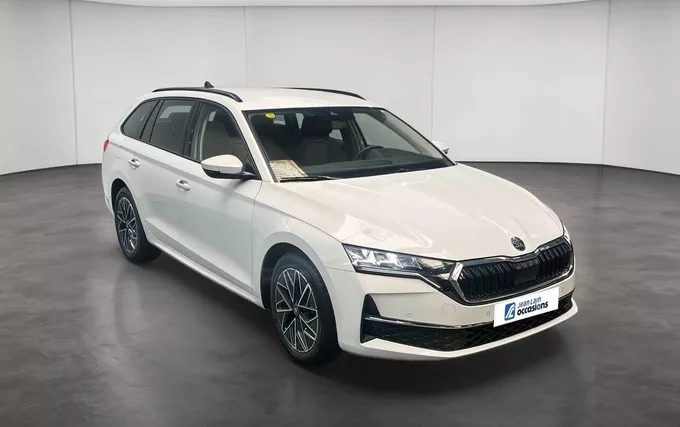 SKODA OCTAVIA Combi 1.5 TSI Hybrid 150 ch ACT DSG7 Selection extérieur trois quart avant droit 2131903