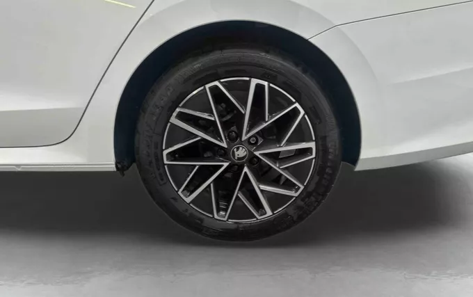 SKODA OCTAVIA Combi 1.5 TSI Hybrid 150 ch ACT DSG7 Selection photo 9 2131903