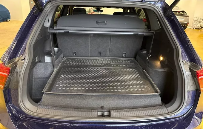 VOLKSWAGEN TIGUAN Allspace 2.0 TDI 150 DSG7 R-Line photo 10 213032