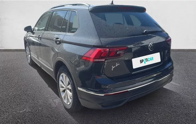 VOLKSWAGEN TIGUAN 2.0 TDI 150ch DSG7 Life Business extérieur trois quart arrière droit 2124404