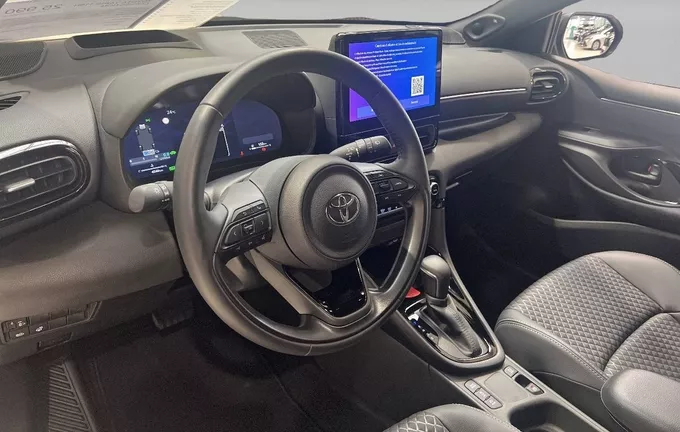 TOYOTA YARIS Hybride 116h Collection photo 11 1103363