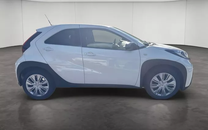 TOYOTA AYGO X 1.0 VVT-i 72 Dynamic extérieur côté droit 1104017