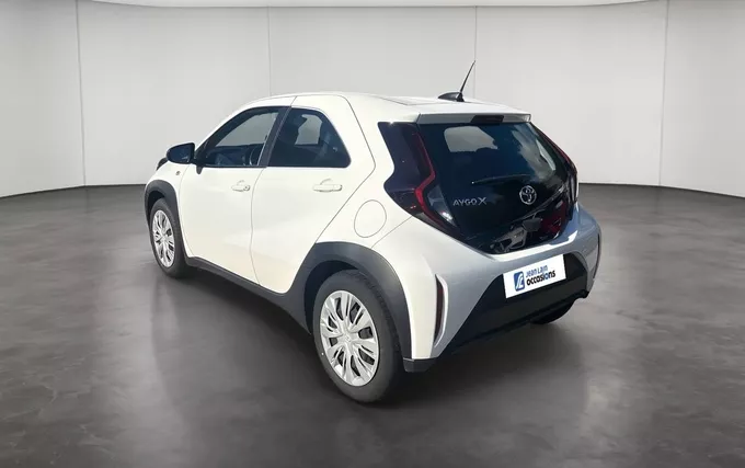 TOYOTA AYGO X 1.0 VVT-i 72 Dynamic extérieur trois quart arrière gauche 1104017