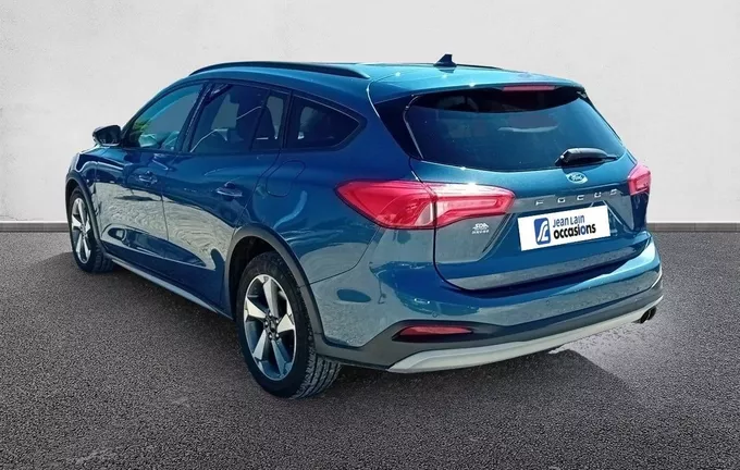 FORD FOCUS SW 1.5 EcoBlue 120 S&S Active extérieur trois quart arrière gauche 560540