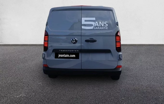 VOLKSWAGEN UTILITAIRES TRANSPORTER VAN L1H1 2.0 TDI 150 BVM6 extérieur arrière 6616