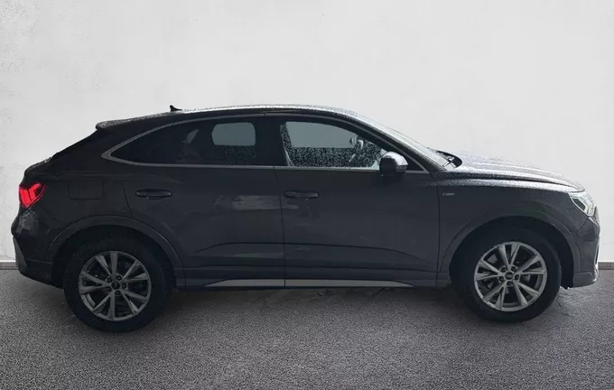 AUDI Q3 Sportback 35 TFSI 150 ch S tronic 7 S line extérieur côté droit 2122358