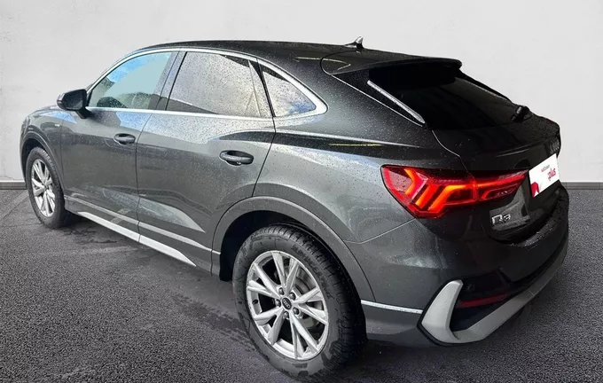AUDI Q3 Sportback 35 TFSI 150 ch S tronic 7 S line extérieur trois quart arrière gauche 2122358
