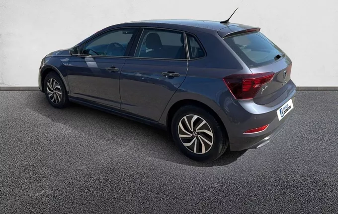 VOLKSWAGEN POLO 1.0 TSI 95 S&S BVM5 Life extérieur trois quart arrière gauche 2126511
