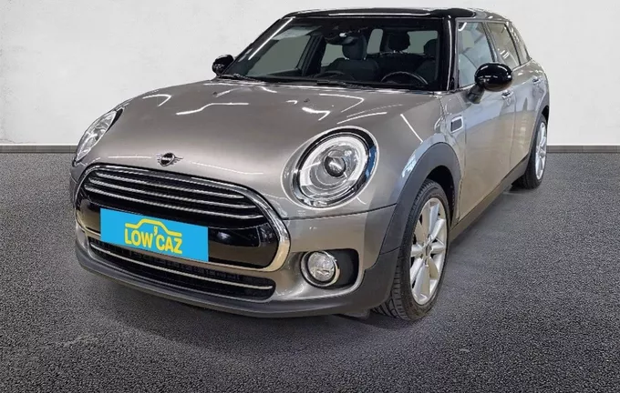 MINI CLUBMAN Cooper 136 ch BVA7 Finition Chili extérieur trois quart avant gauche 213204
