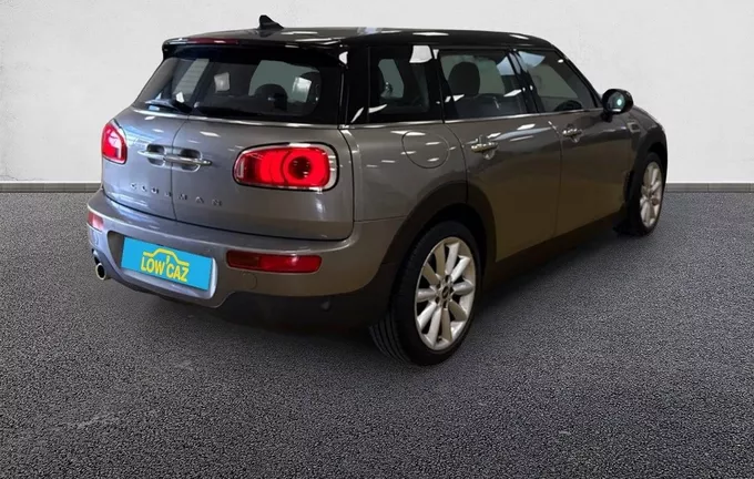 MINI CLUBMAN Cooper 136 ch BVA7 Finition Chili extérieur trois quart arrière droit 213204