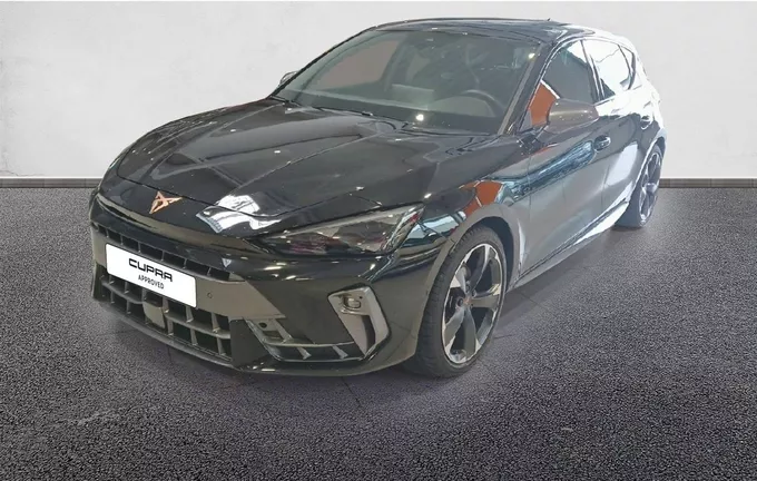 CUPRA LEON 1.5 eTSI Hybrid 150 ch DSG7 V extérieur trois quart avant gauche 2126790