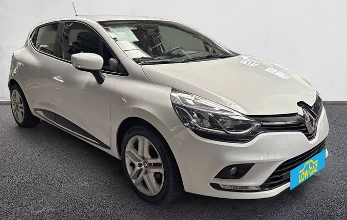 RENAULT CLIO dCi 90 Business extérieur trois quart avant droit 213060