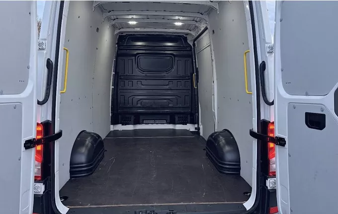 VOLKSWAGEN UTILITAIRES CRAFTER VAN 35 L3H3 2.0 TDI 140 CH BVA BUSINESS photo 14 106181