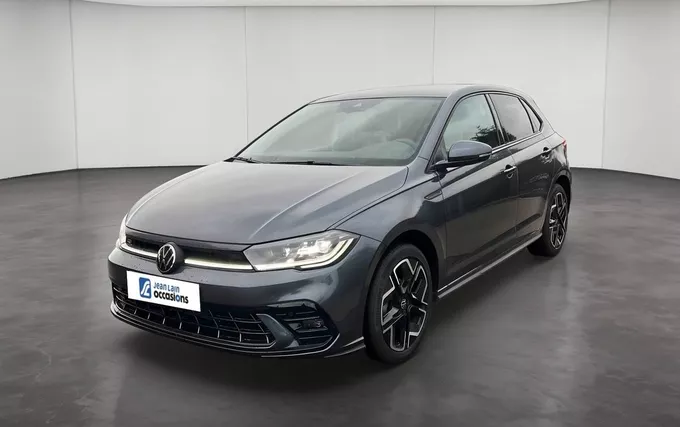 VOLKSWAGEN POLO 1.0 TSI 95 S&S BVM5 R-Line Edition extérieur trois quart avant gauche 2133159