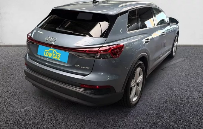 AUDI Q4 E-TRON 40 204 ch 82 kWh Executive extérieur trois quart arrière droit 213312