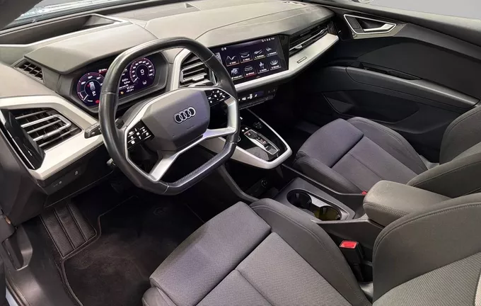 AUDI Q4 E-TRON 40 204 ch 82 kWh Executive photo 11 213312