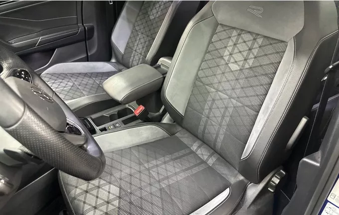 VOLKSWAGEN T-ROC 1.5 TSI EVO 150 Start/Stop DSG7 R-Line extérieur trois quart arrière droit 2130937