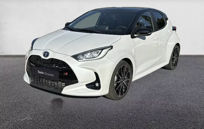 TOYOTA YARIS Hybride 116h GR Sport extérieur trois quart avant gauche 1103659