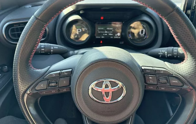 TOYOTA YARIS Hybride 116h GR Sport photo 12 1103659