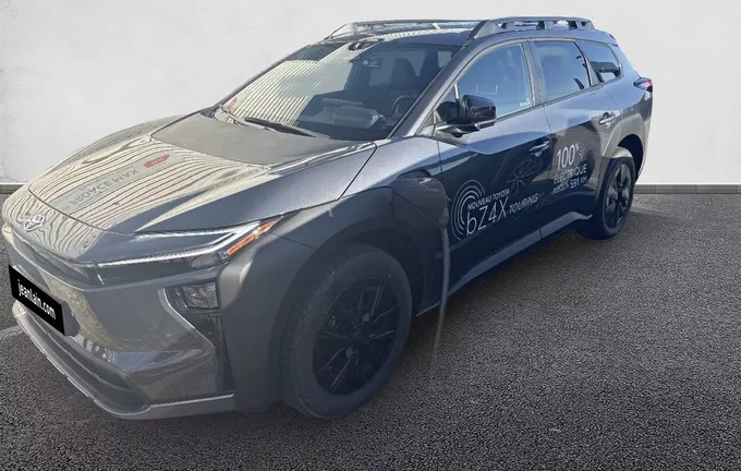TOYOTA BZ4X Touring Grande Autonomie Design extérieur trois quart avant gauche 155818