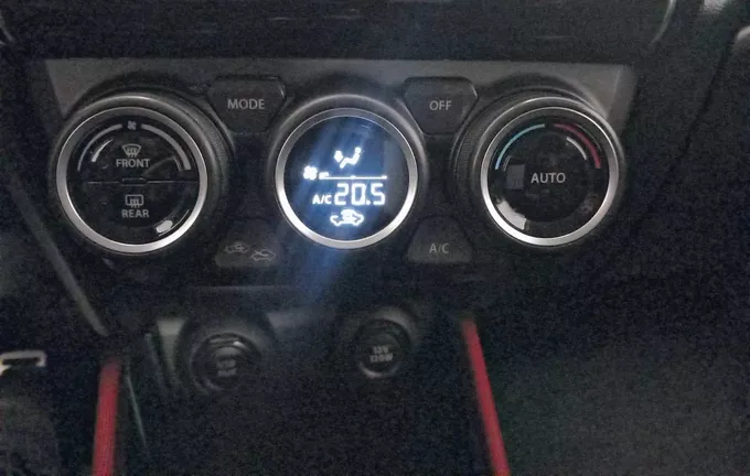 SUZUKI SWIFT SPORT 1.4 Boosterjet Hybrid photo 21 944792