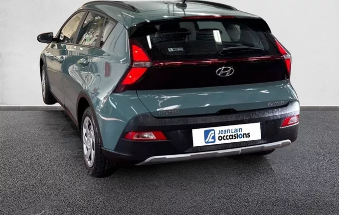 HYUNDAI BAYON 1.2 84 Initia extérieur trois quart arrière gauche 13755