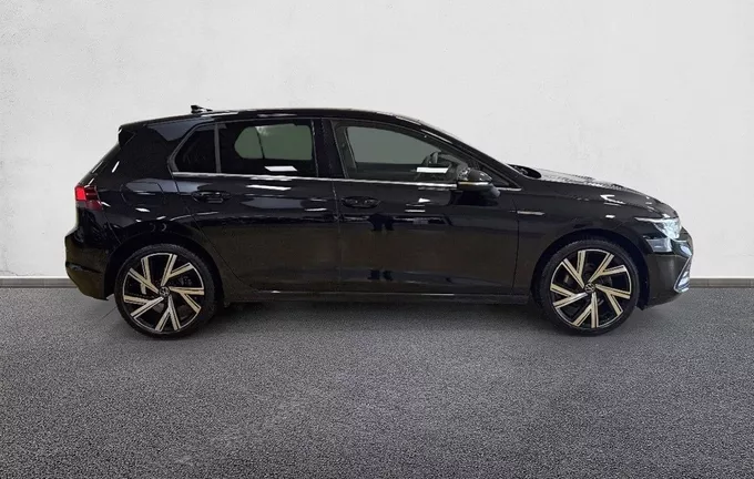 VOLKSWAGEN GOLF 1.5 eTSI OPF 150 DSG7 extérieur côté droit 213303