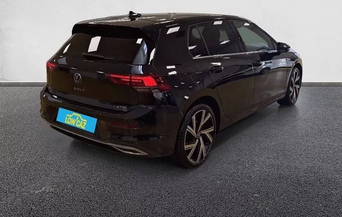 VOLKSWAGEN GOLF 1.5 eTSI OPF 150 DSG7 extérieur trois quart arrière droit 213303