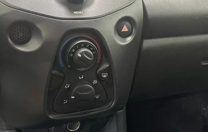 PEUGEOT 108 VTi 72ch S&S BVM5 Like photo 14 213599