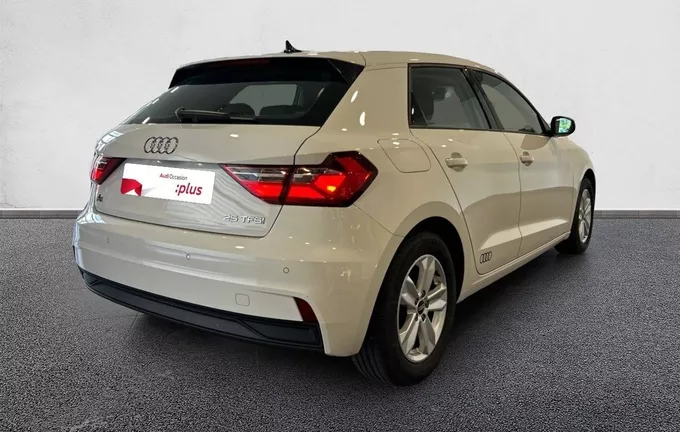 AUDI A1 Sportback 25 TFSI 95 ch BVM5 Entry extérieur trois quart arrière droit 2131511