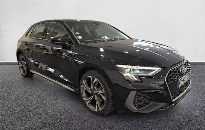 AUDI A3 Sportback 35 TFSI Mild Hybrid 150 S tronic 7 S Line extérieur trois quart avant droit 2131198