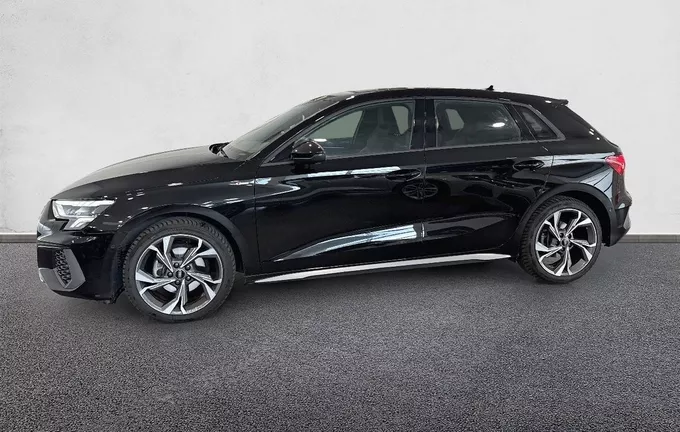 AUDI A3 Sportback 35 TFSI Mild Hybrid 150 S tronic 7 S Line extérieur côté gauche 2131198