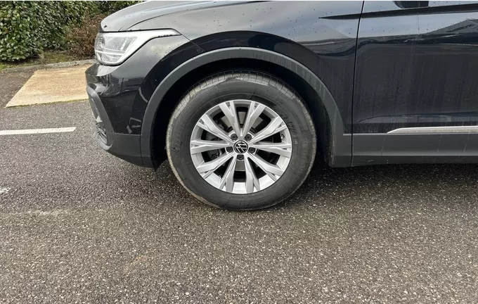 VOLKSWAGEN TIGUAN 2.0 TDI 150ch DSG7 Life Business photo 12 2123462