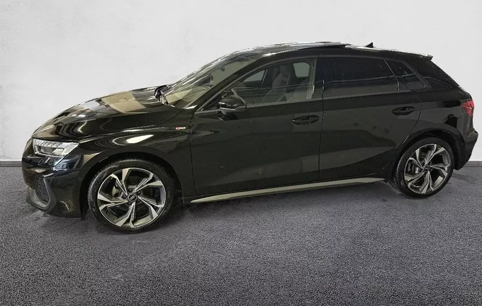 AUDI A3 Sportback TFSI Mild Hybrid 150 S tronic 7 S line extérieur côté gauche 2128669