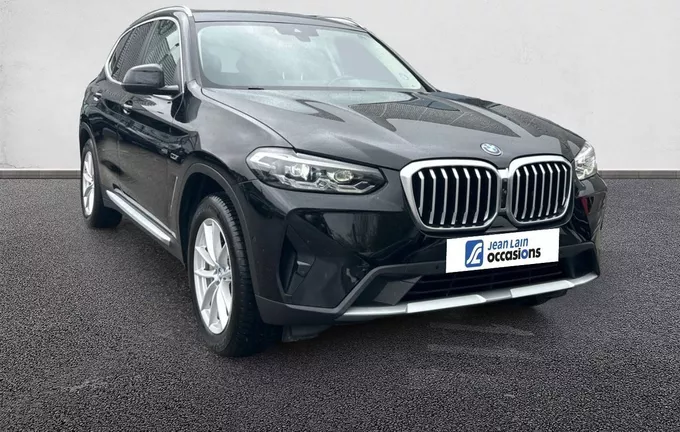 BMW X3 xDrive 30e 292ch BVA8 x Line extérieur trois quart avant droit 2126798
