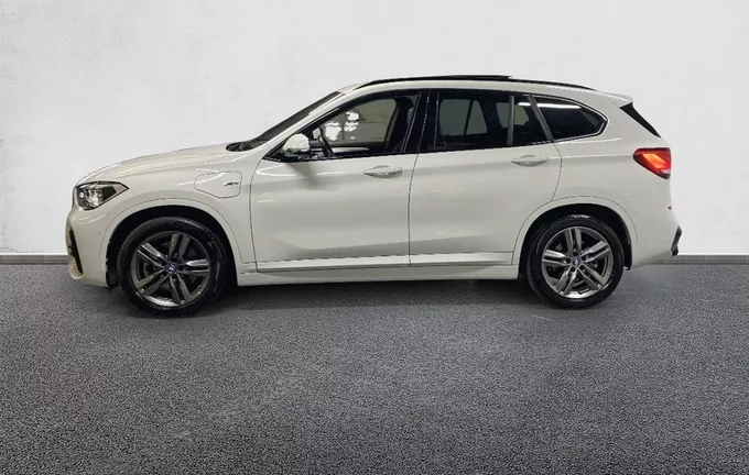 BMW X1 xDrive 25e 220 ch BVA6 M Sport extérieur côté gauche 2127960