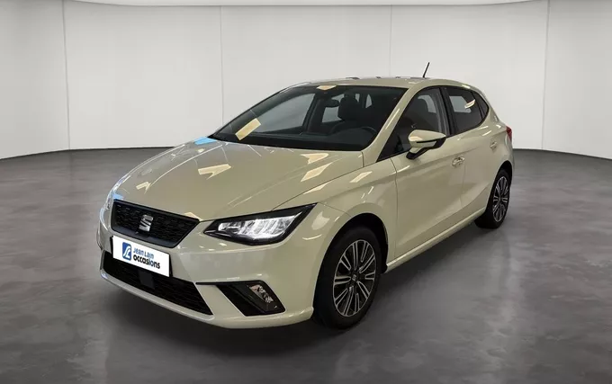 SEAT IBIZA 1.0 TSI 95 ch S/S BVM5 Urban extérieur trois quart avant gauche 2131751