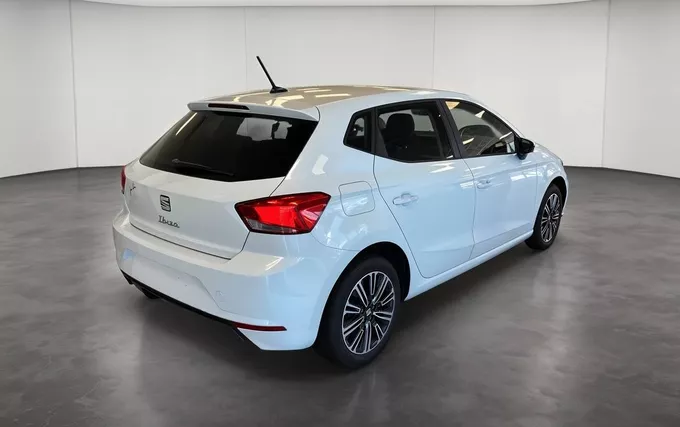 SEAT IBIZA 1.0 TSI 95 ch S/S BVM5 Urban extérieur trois quart arrière droit 2131751