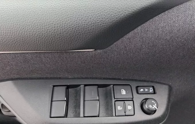 TOYOTA YARIS Hybride 116h Design photo 19 1103780