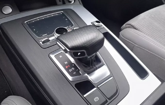 AUDI Q5 55 TFSI e 367 S tronic 7 Quattro S line photo 13 2123962