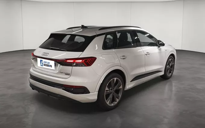 AUDI Q4 E-TRON 45 285 ch 82 kWh quattro S line extérieur trois quart arrière droit 2132012