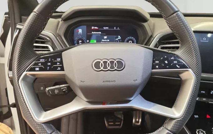 AUDI Q4 E-TRON 45 285 ch 82 kWh quattro S line photo 12 2132012