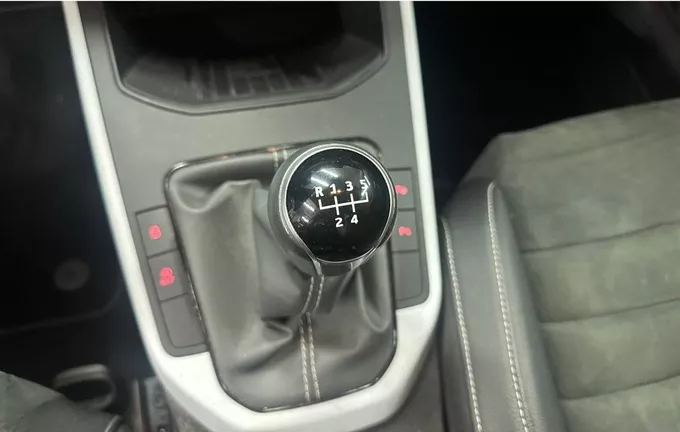 SEAT ARONA 1.0 TSI 95 ch Start/Stop BVM5 Urban photo 16 2129951