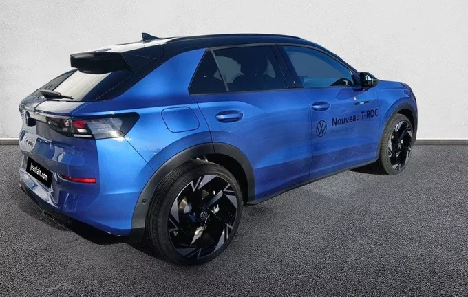 VOLKSWAGEN T-ROC 1.5 eTSI EVO2 Hybrid 150 ch DSG7 R-Line extérieur trois quart arrière droit 9799