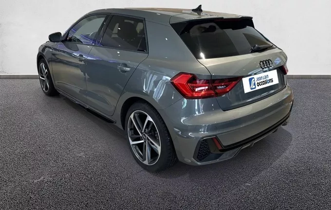 AUDI A1 Sportback 30 TFSI 116 ch S tronic 7 S Line Plus extérieur trois quart arrière gauche 2126013