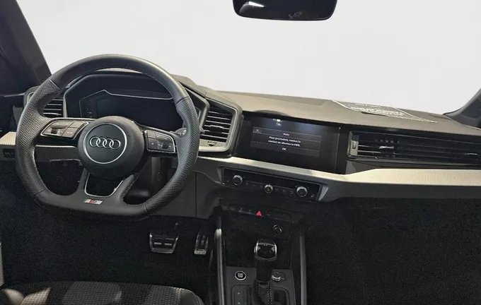 AUDI A1 Sportback 30 TFSI 116 ch S tronic 7 S Line Plus photo 18 2126013