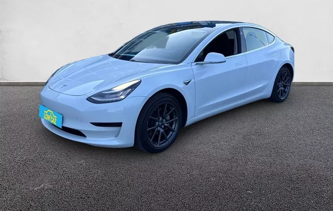 TESLA MODEL 3 Standard Range Plus RWD extérieur trois quart avant gauche 212946