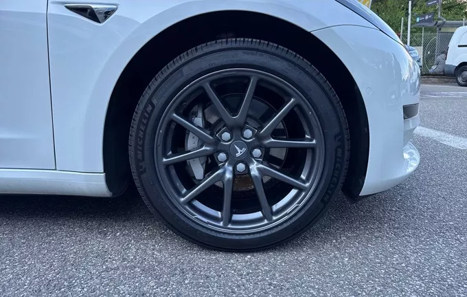 TESLA MODEL 3 Standard Range Plus RWD photo 9 212946